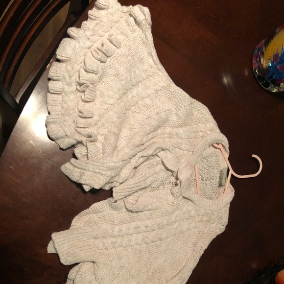🌟NWT🌟Cute Ruffled Shawl 2T - Picture 3 of 4